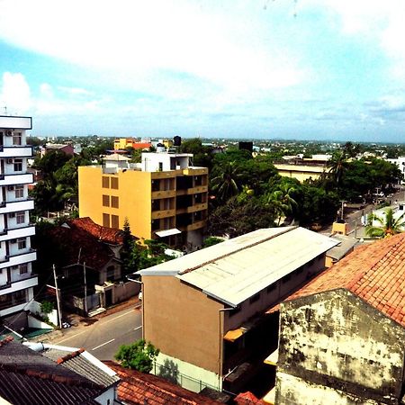 Prestige Court Residencies Hotel Dehiwala-Mount Lavinia Exterior photo