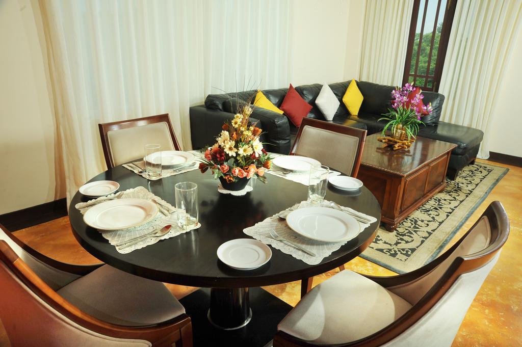 Prestige Court Residencies Hotel Dehiwala-Mount Lavinia Exterior photo
