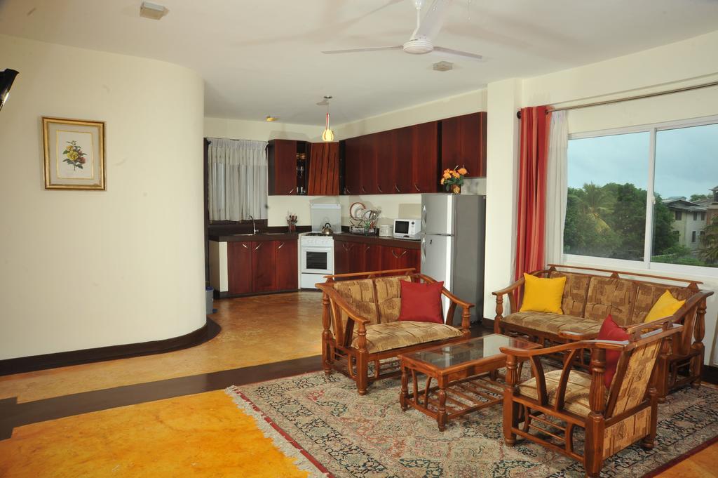 Prestige Court Residencies Hotel Dehiwala-Mount Lavinia Exterior photo