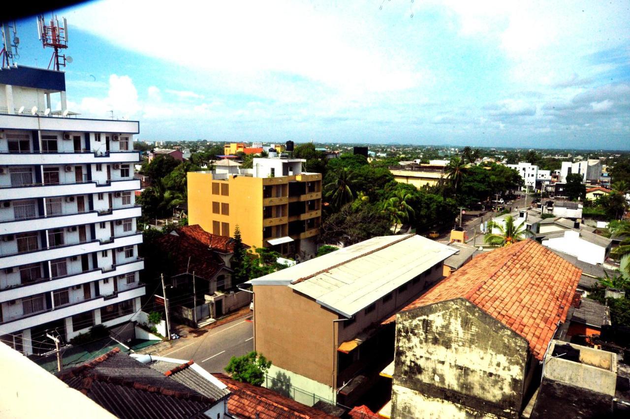 Prestige Court Residencies Hotel Dehiwala-Mount Lavinia Exterior photo