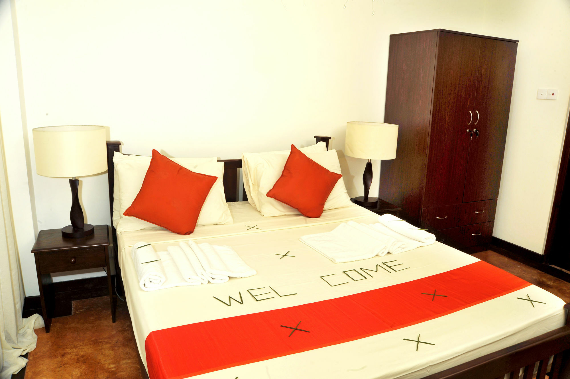 Prestige Court Residencies Hotel Dehiwala-Mount Lavinia Exterior photo