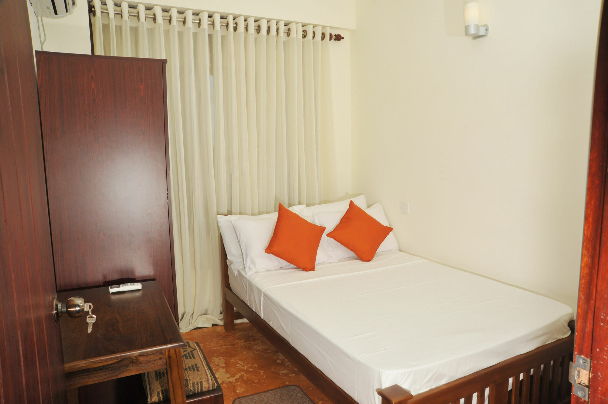 Prestige Court Residencies Hotel Dehiwala-Mount Lavinia Exterior photo