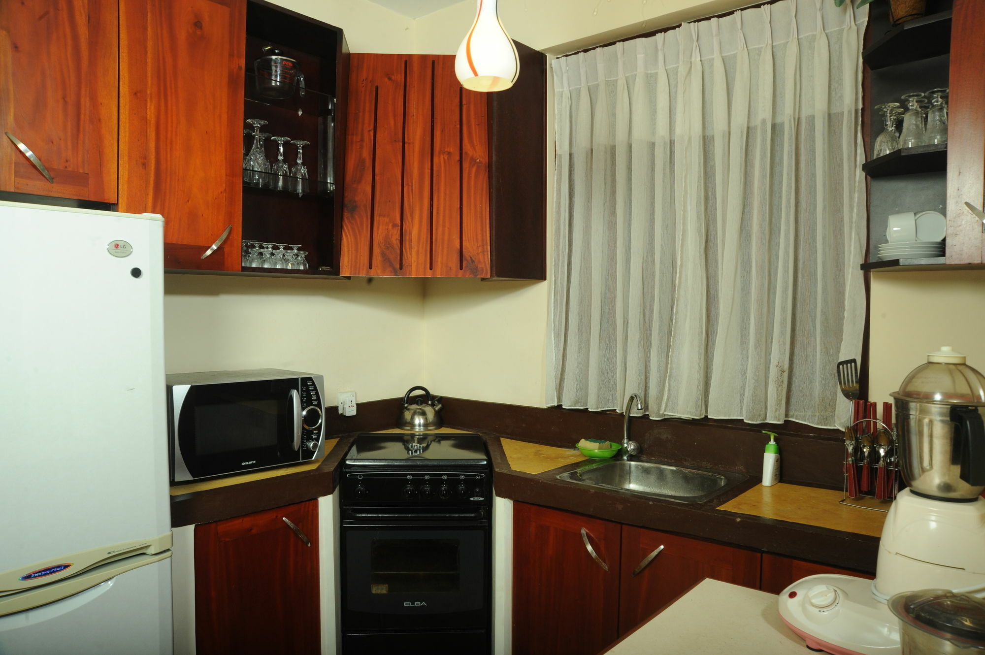 Prestige Court Residencies Hotel Dehiwala-Mount Lavinia Exterior photo